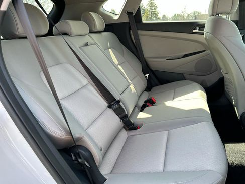 Used 2018 Hyundai Tucson SE image 21
