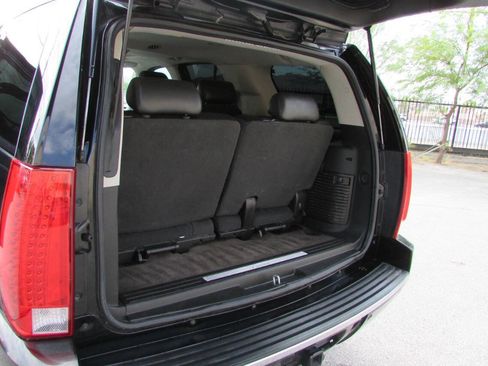 Used 2009 Cadillac Escalade 2WD image 17