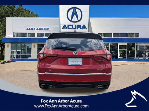 Certified 2023 Acura MDX SH-AWD w/ Technology Package image 4