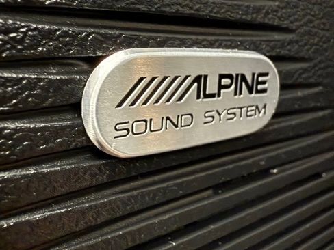 Used 2022 Dodge Challenger SXT w/ Plus Package image 32