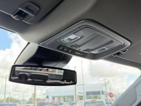 Certified 2025 GMC Sierra 1500 SLT AWD/4WD image 31