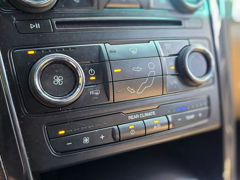 Used 2016 Ford Explorer FWD image 39