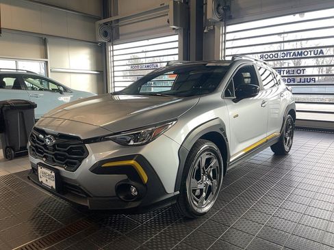 Used 2025 Subaru Crosstrek 2.5i Sport image 3