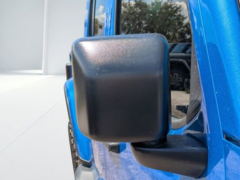 New 2025 Jeep Gladiator Sport image 10