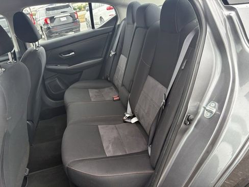 Used 2025 Nissan Sentra SR image 16