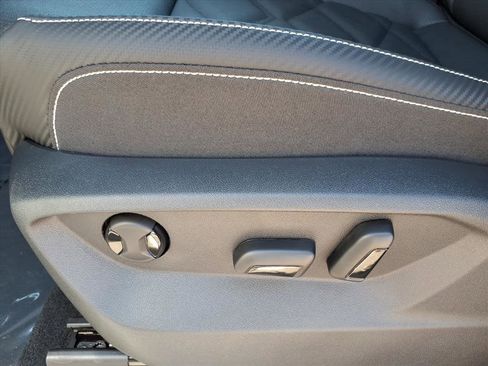 New 2026 Volkswagen Atlas Cross Sport SE image 13