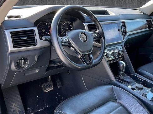 Used 2018 Volkswagen Atlas SEL Premium image 16
