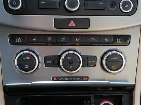 Used 2013 Volkswagen CC Lux image 30