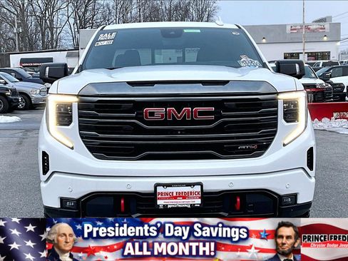 Used 2022 GMC Sierra 1500 AT4 w/ AT4 Premium Package image 2
