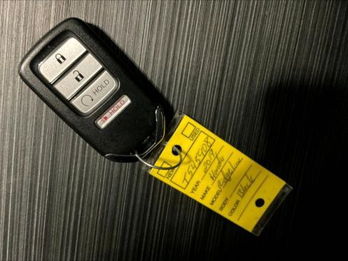 Used 2019 Honda Ridgeline Sport image 11