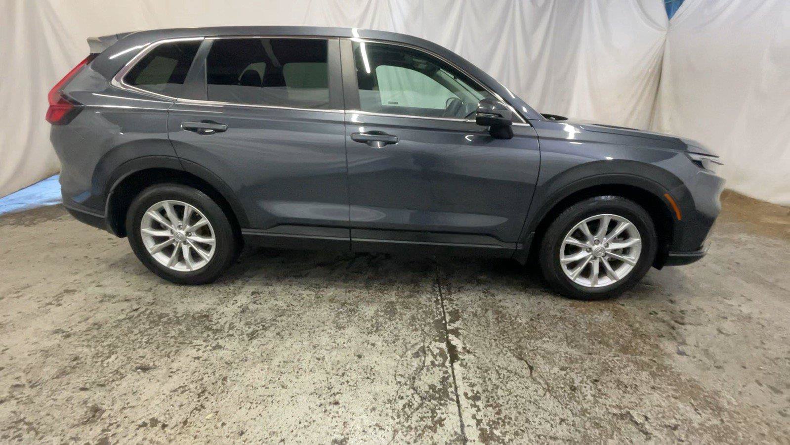 Used 2024 Honda CR-V EX image 5