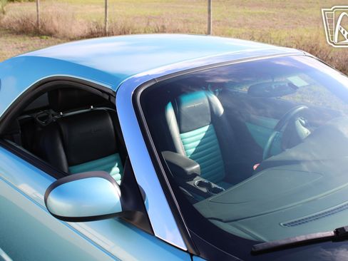 Used 2002 Ford Thunderbird image 30