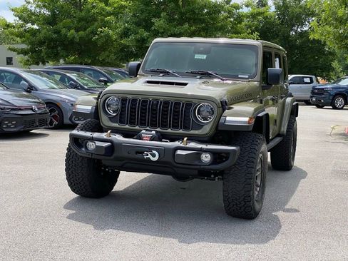 Used 2025 Jeep Wrangler Unlimited Rubicon 392 AWD/4WD image 3