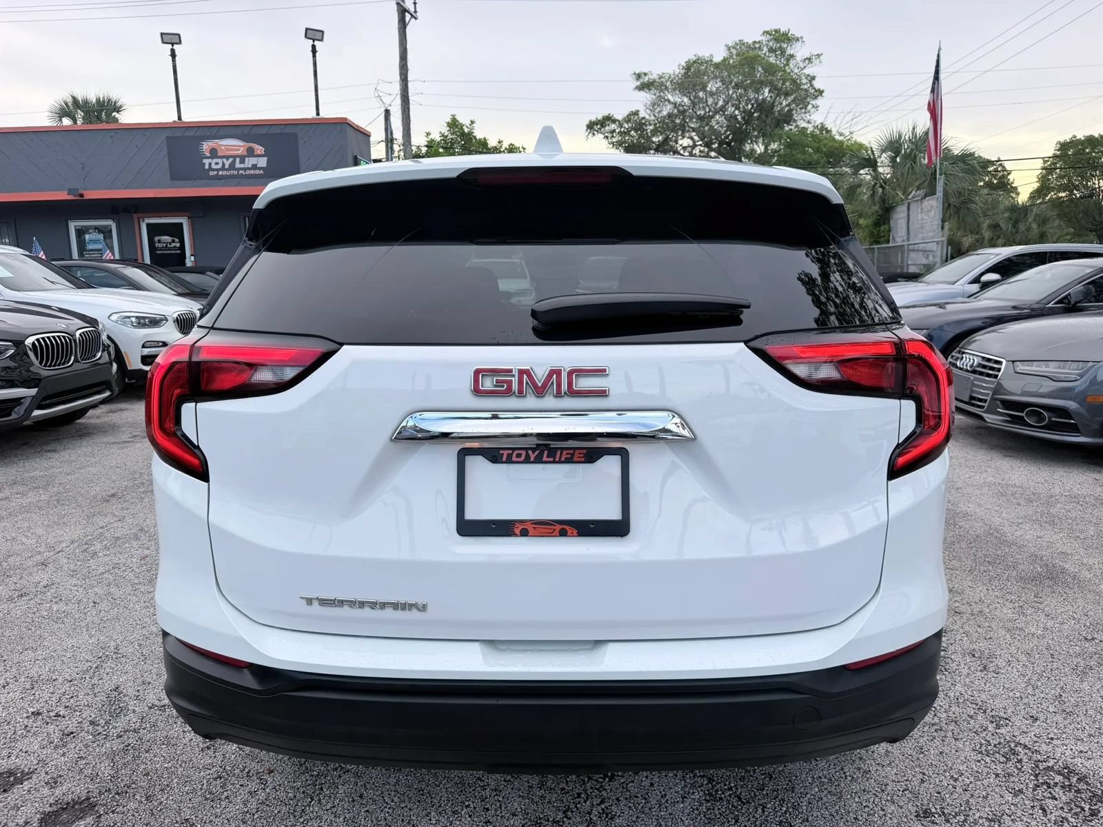 Used 2019 GMC Terrain SLE FWD image 9