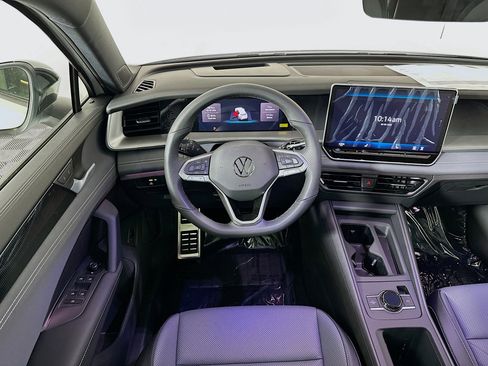 New 2026 Volkswagen Tiguan SE R-Line AWD/4WD image 22