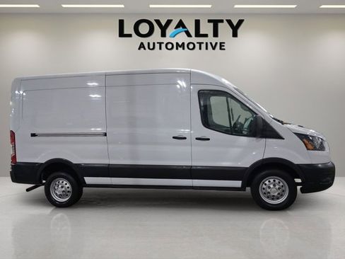 Used 2023 Ford Transit 250 Medium Roof AWD w/ Load Area Protection Package image 6