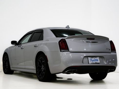 Used 2020 Chrysler 300 S image 9