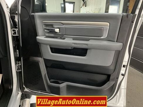 Used 2017 RAM 1500 Big Horn AWD/4WD image 35