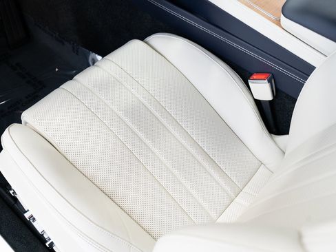 Certified 2024 Bentley Continental GT image 19