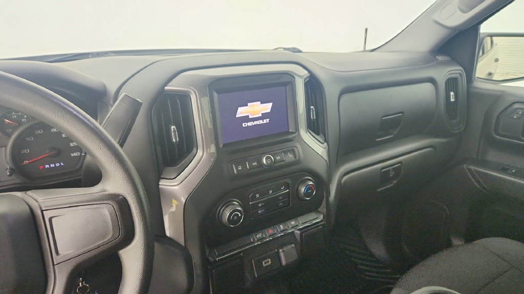 Used 2020 Chevrolet Silverado 1500 Custom w/ Custom Value Package RWD image 19