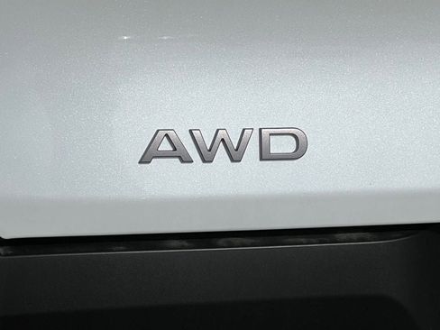 New 2025 Nissan Murano SL w/ Cargo Package AWD/4WD image 2