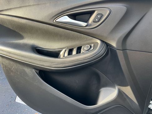 Used 2025 Buick Encore GX Preferred image 20