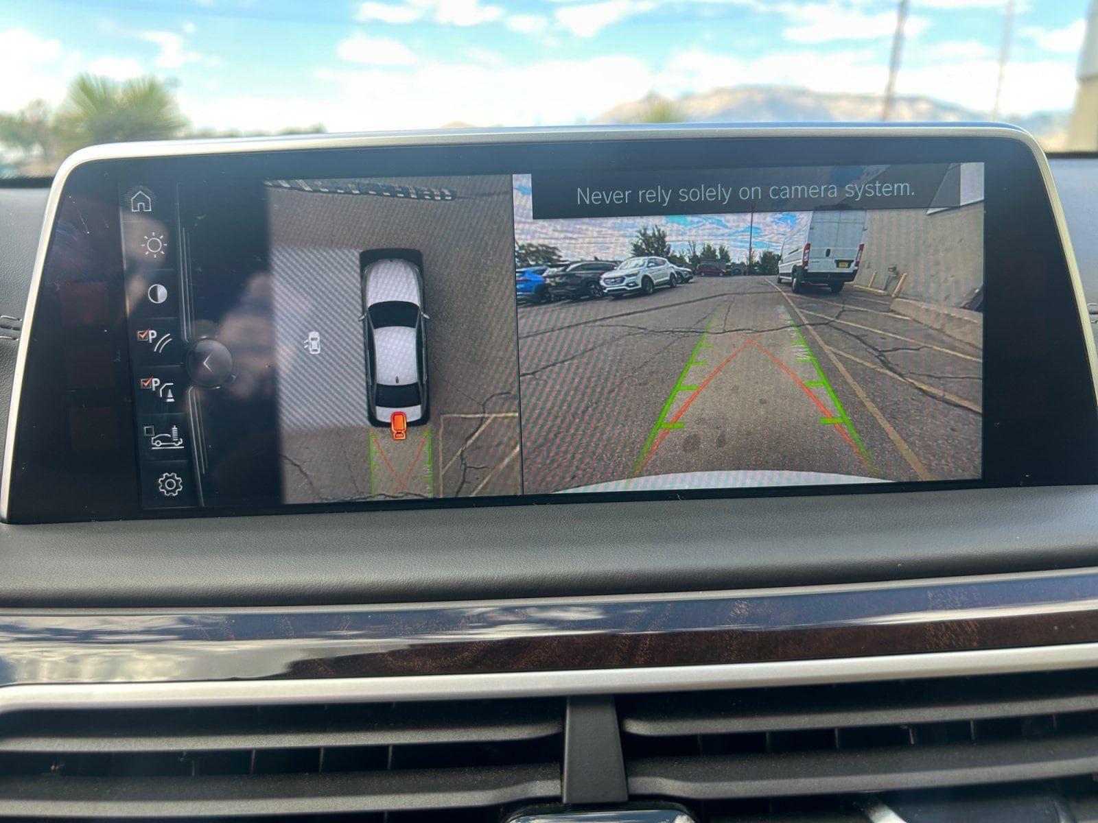 Used 2017 BMW 750i xDrive AWD/4WD image 20