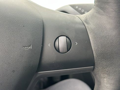 Used 2022 Tesla Model 3 Long Range image 10