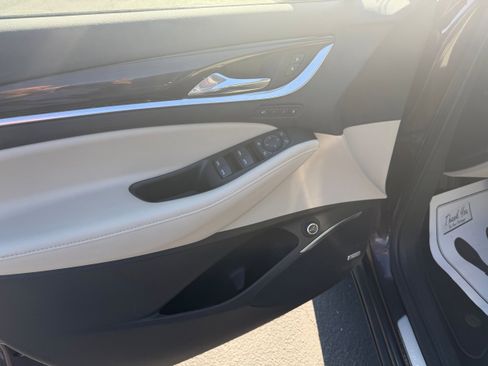 Used 2019 Buick Enclave Premium image 15