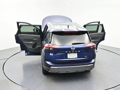Used 2026 Nissan Rogue SL FWD image 24