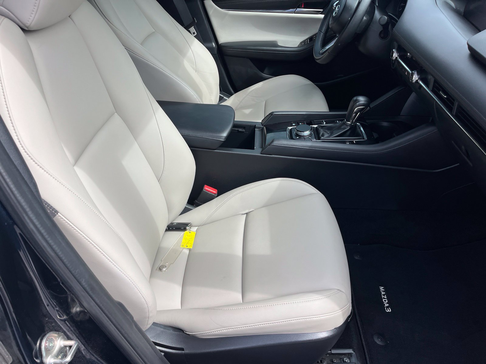 Used 2022 MAZDA MAZDA3 s FWD image 15