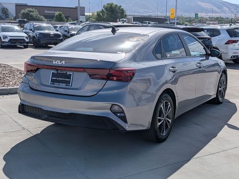 Certified 2023 Kia Forte LXS FWD image 5
