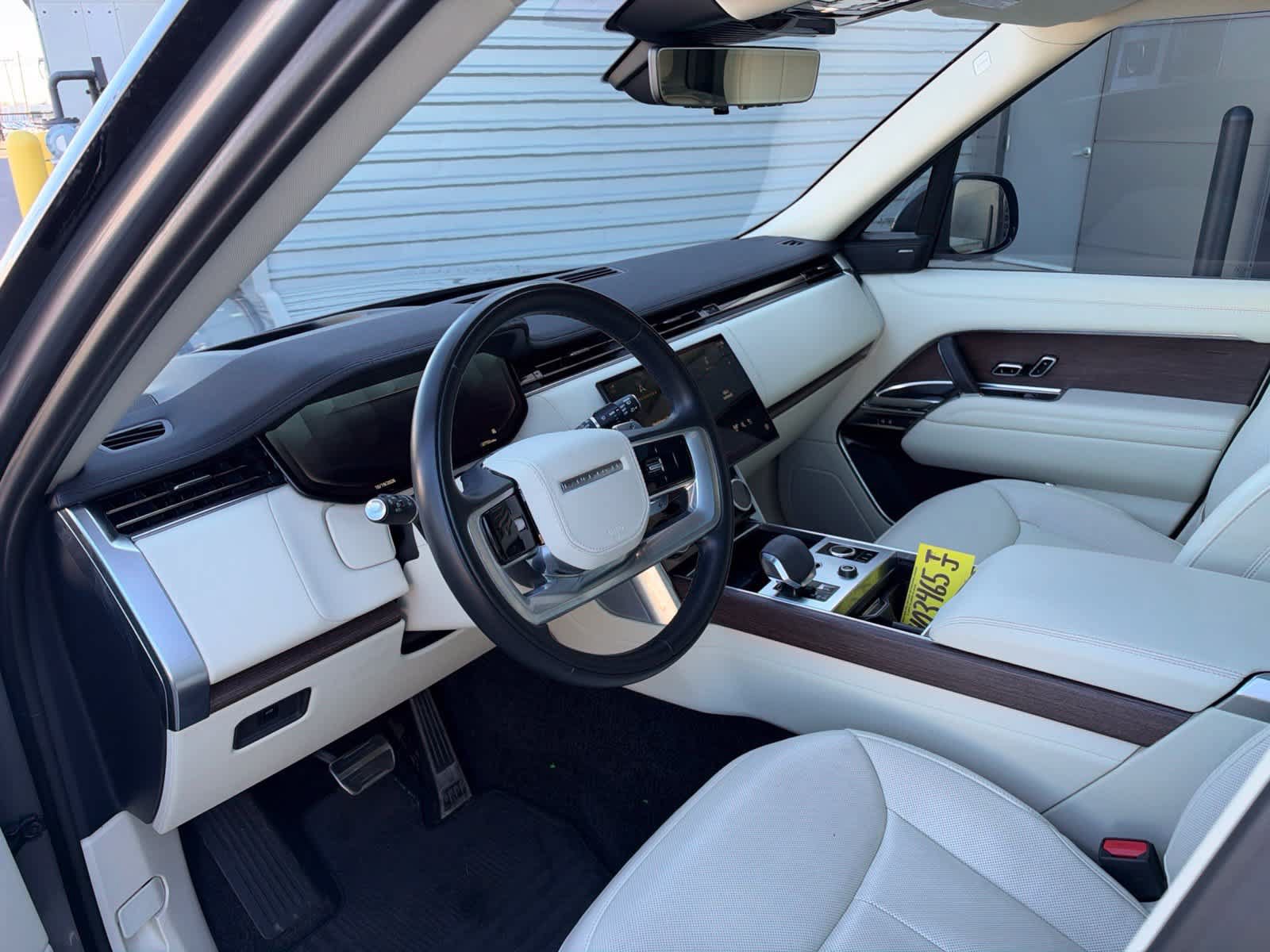 Used 2023 Land Rover Range Rover SE AWD/4WD image 9
