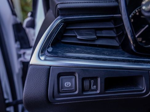 Used 2024 Cadillac XT5 Premium Luxury image 8