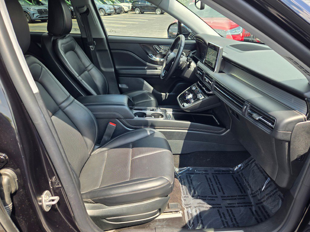 Used 2022 Lincoln Corsair AWD w/ Equipment Group 101A image 6