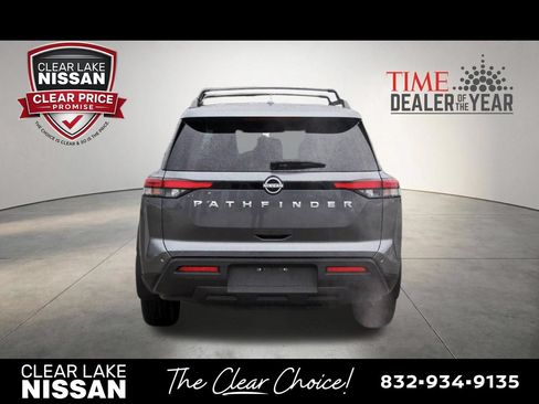Certified 2025 Nissan Pathfinder SV FWD image 6