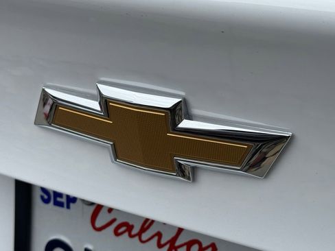 Used 2023 Chevrolet Malibu LT FWD image 18
