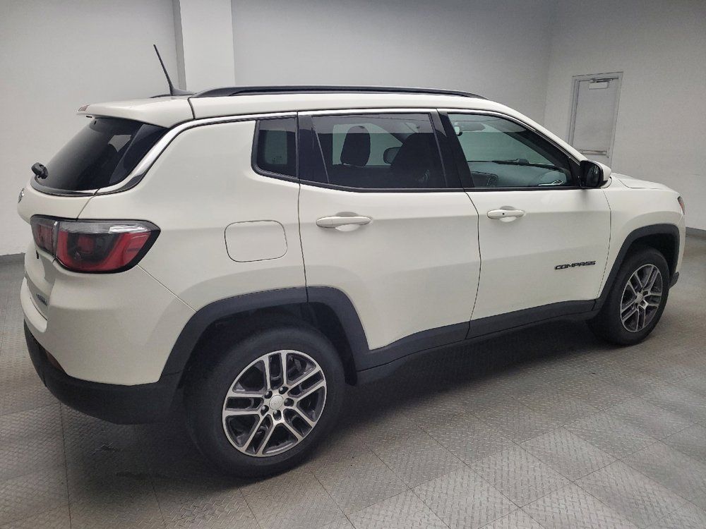 Used 2017 Jeep Compass Latitude w/ Popular Equipment Group AWD/4WD image 10
