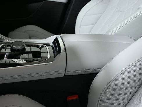 New 2026 BMW X6 xDrive40i w/ Premium Package image 25