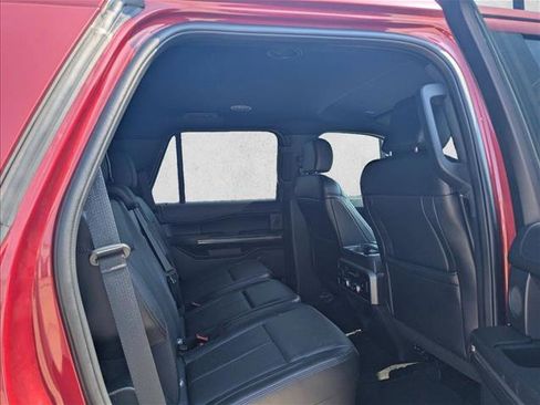 Used 2018 Ford Expedition XLT w/ Equipment Group 202A RWD image 14