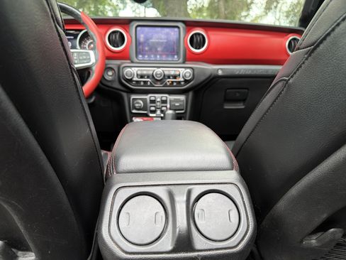 Used 2020 Jeep Wrangler Unlimited Rubicon AWD/4WD image 35
