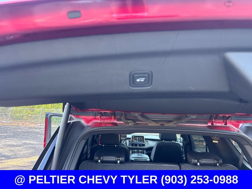 Used 2022 Chevrolet Tahoe RST w/ Luxury Package RWD image 24