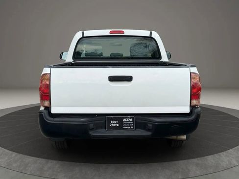 Used 2014 Toyota Tacoma 2WD Regular Cab image 5