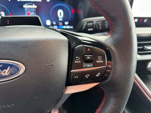 Certified 2025 Ford Explorer ST-Line w/ ST-Line Street Pack image 24