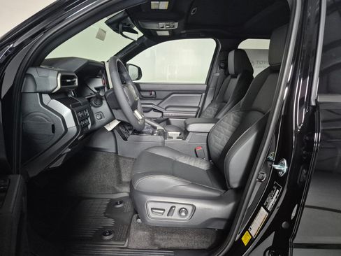 New 2026 Toyota 4Runner TRD Off-Road Premium AWD/4WD image 15