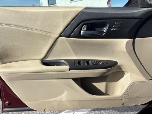 Used 2015 Honda Accord EX-L image 15