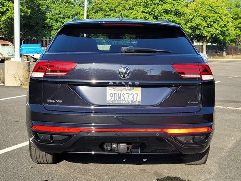 Used 2023 Volkswagen Atlas Cross Sport SEL R-Line AWD/4WD image 7