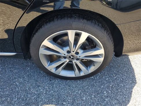 Used 2020 Mercedes-Benz C 300 4MATIC Sedan image 6