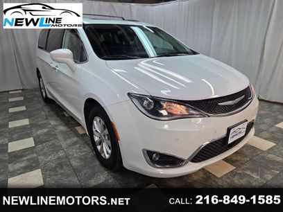 Used 2018 Chrysler Pacifica Touring-L Plus w/ Advanced Safetytec Group