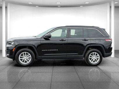 Used 2024 Jeep Grand Cherokee Laredo X w/ Luxury Tech Group I